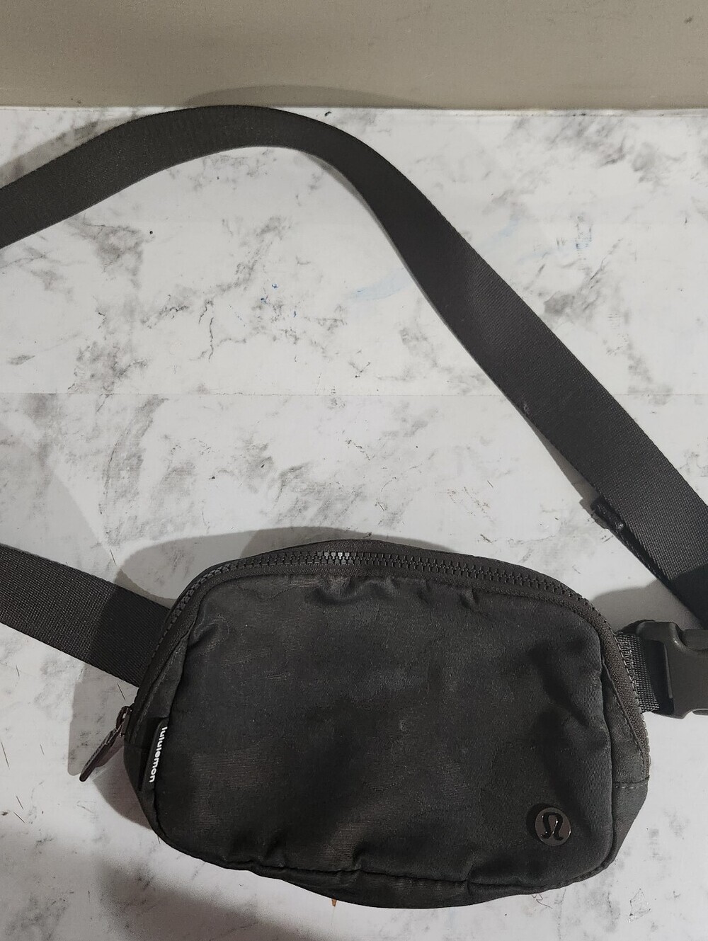 Lululemon Everywhere 1L Belt Bag Heritage Camo